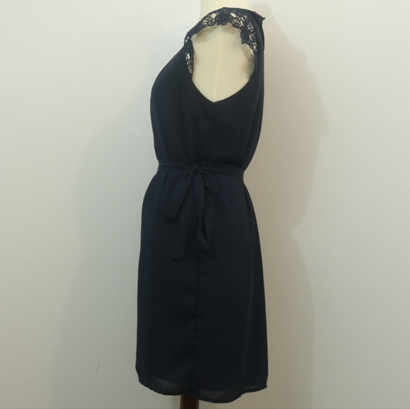 Forever 21 Navy Blue Chiffon Crochet Cap Sleeve Dress - Picture 3 of 9